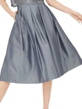 White House Black Market Silver Pleated Taffeta Midi Skirt Pockets Size 0